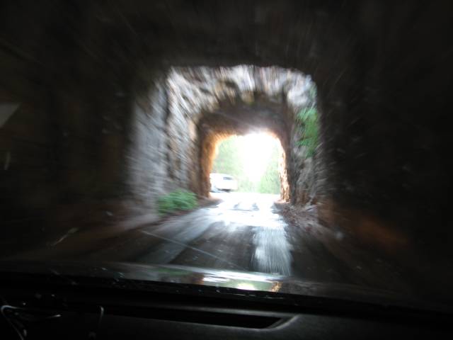 Tunnel weirdness!